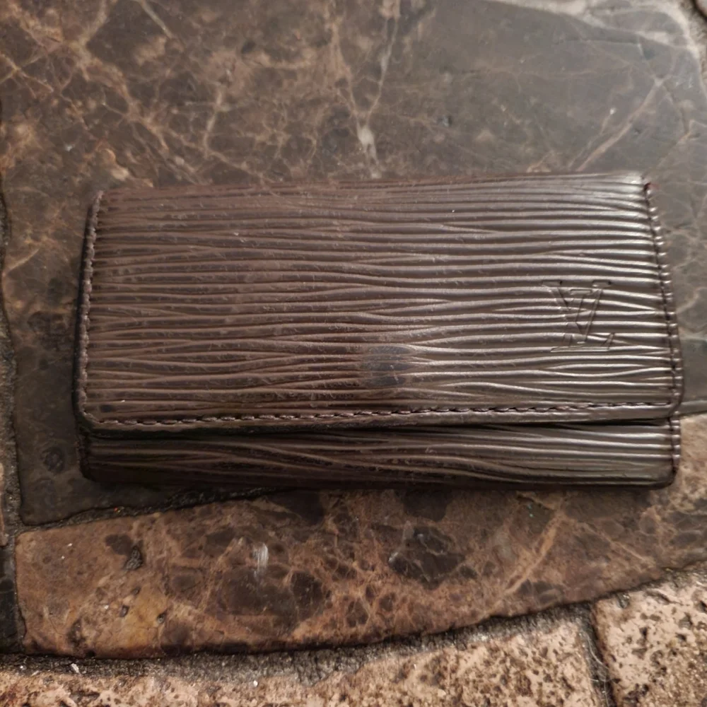 Louis Vuitton Brown Epi 4 key holder